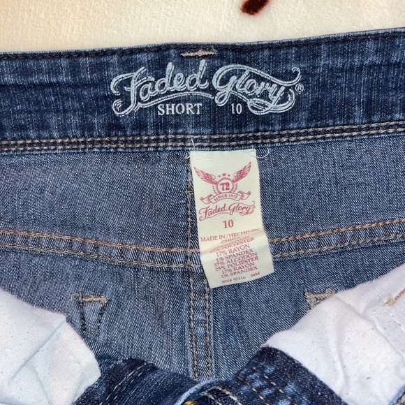 ✨FADED GLORY✨ Shorts size 10 - Picture 3 of 4